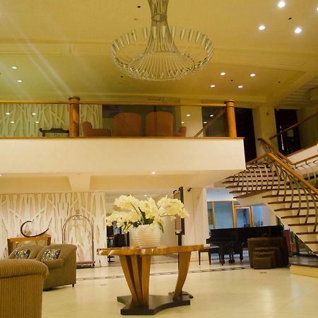 Hotel Tavern Суригао Экстерьер фото