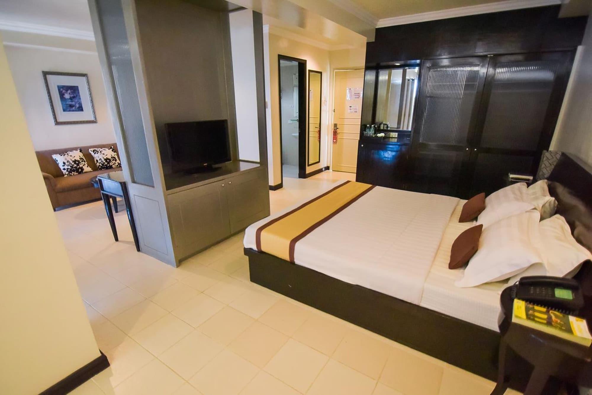 Hotel Tavern Суригао Экстерьер фото